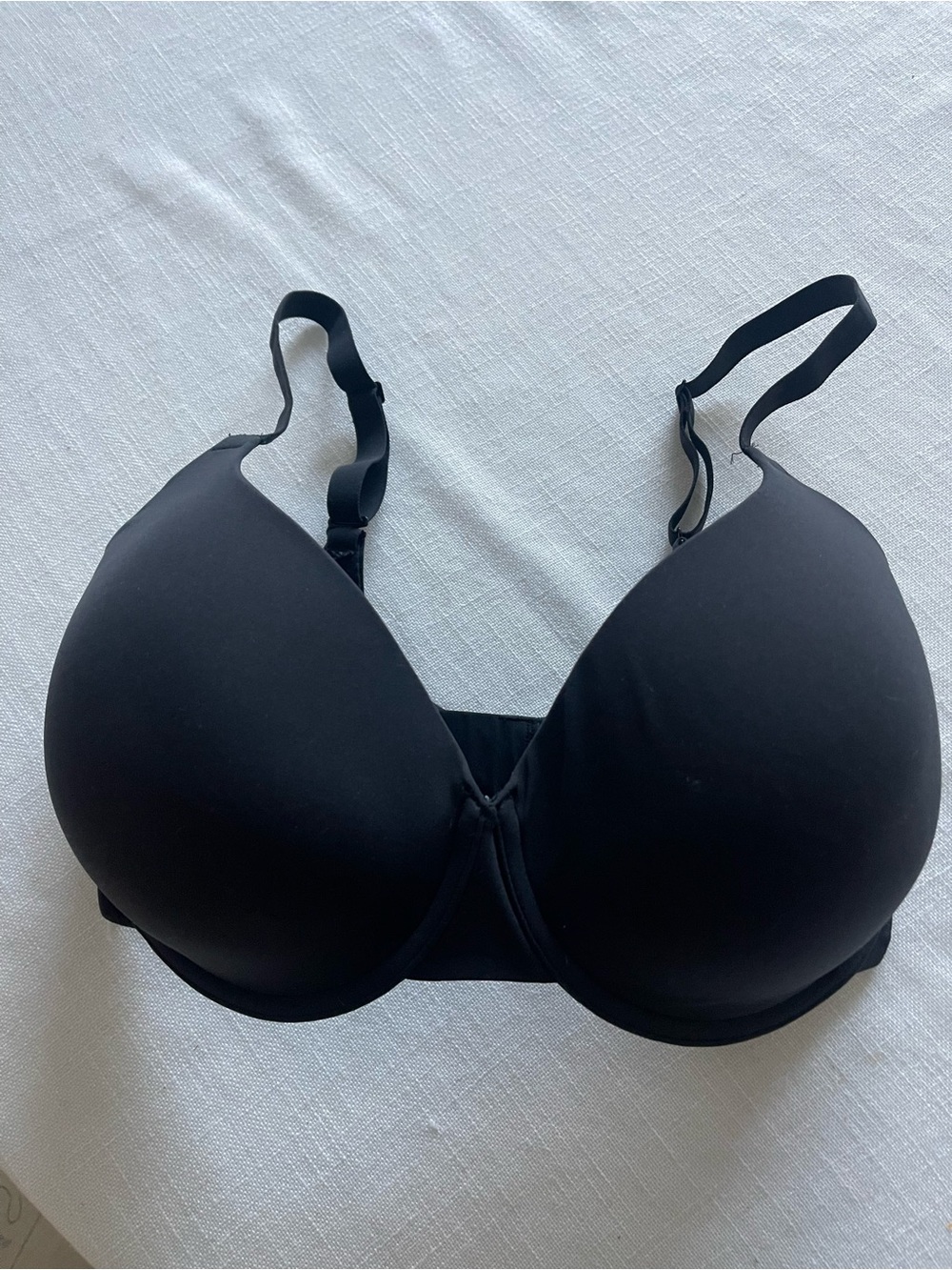 SKIMS Black Molded T-Shirt Bra